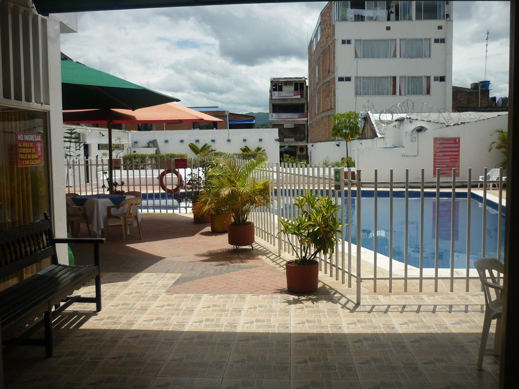 Hotel Calamo Plaza Pitalito Eksteriør bilde
